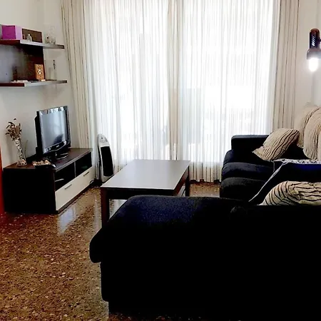Llometes 6º 27 Appartamento *
